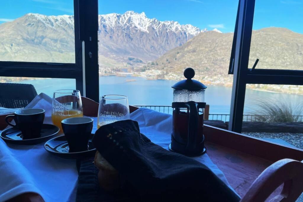 Views On Florence Queenstown Exterior photo